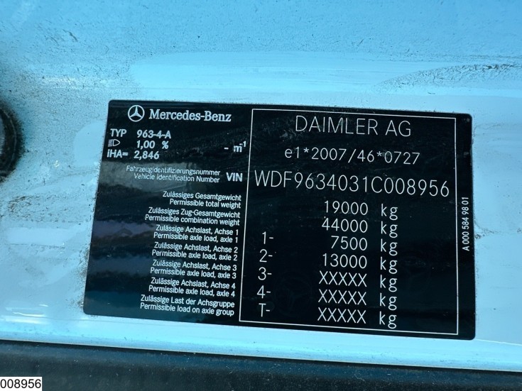Mercedes Actros 1845