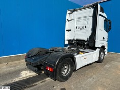Mercedes Actros 1845