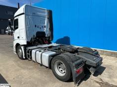 Mercedes Actros 1845