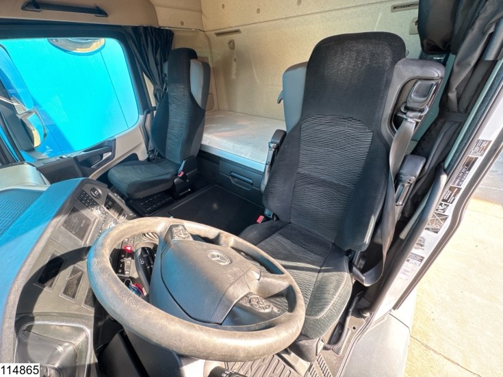 Mercedes Actros 1843