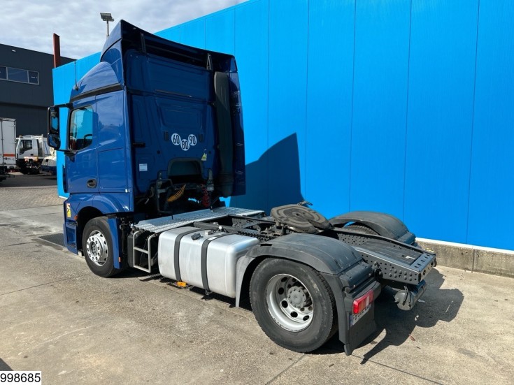 Mercedes Actros 1845