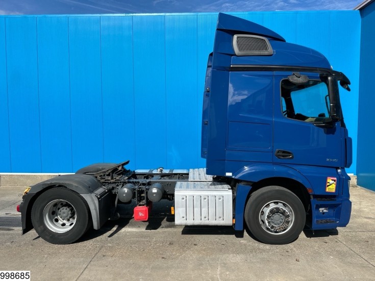 Mercedes Actros 1845