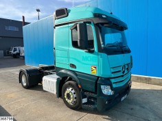 Mercedes Actros 1848