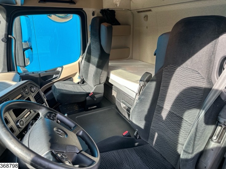 Mercedes Actros 1848