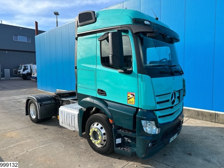 Mercedes Actros 1848