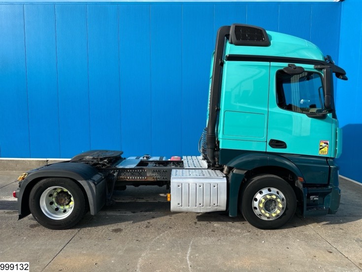 Mercedes Actros 1848
