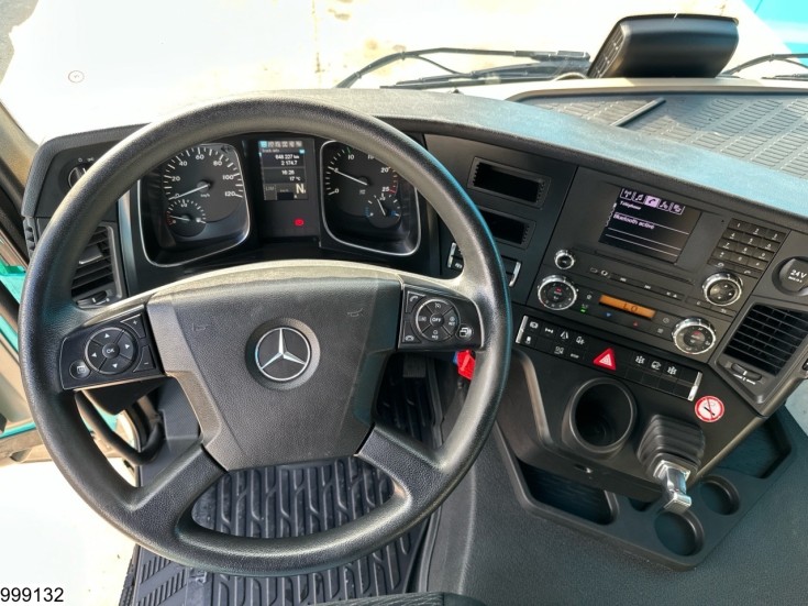 Mercedes Actros 1848