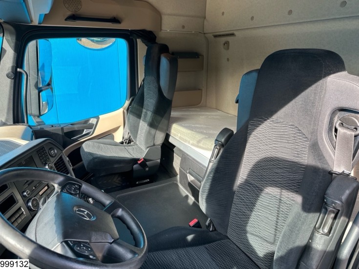 Mercedes Actros 1848