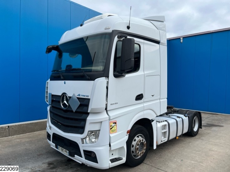 Mercedes Actros 1845