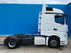 Mercedes Actros 1845