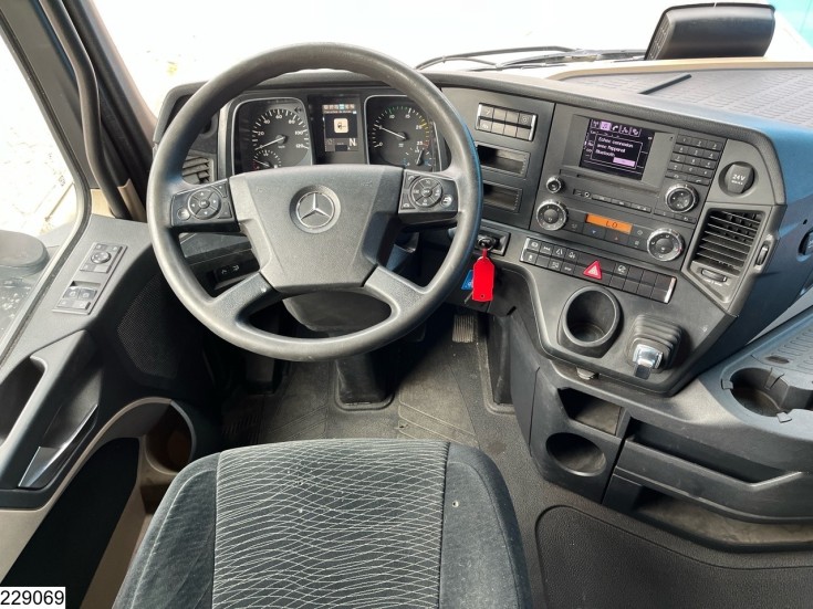 Mercedes Actros 1845