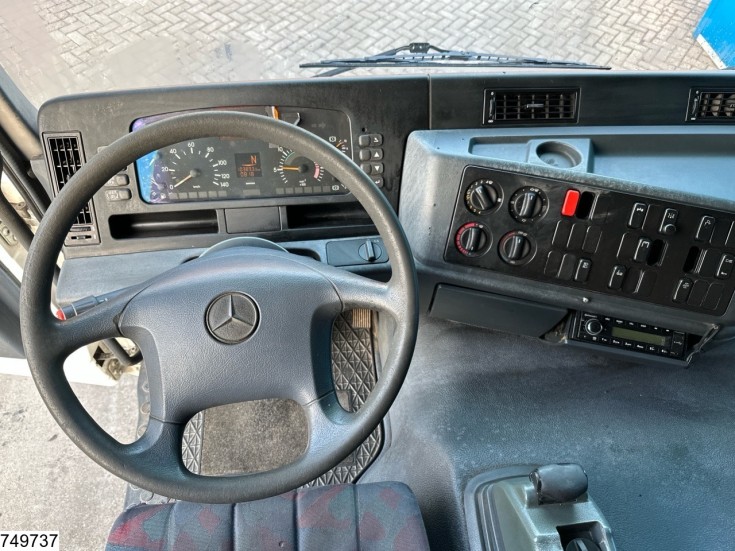 Mercedes Actros 2531