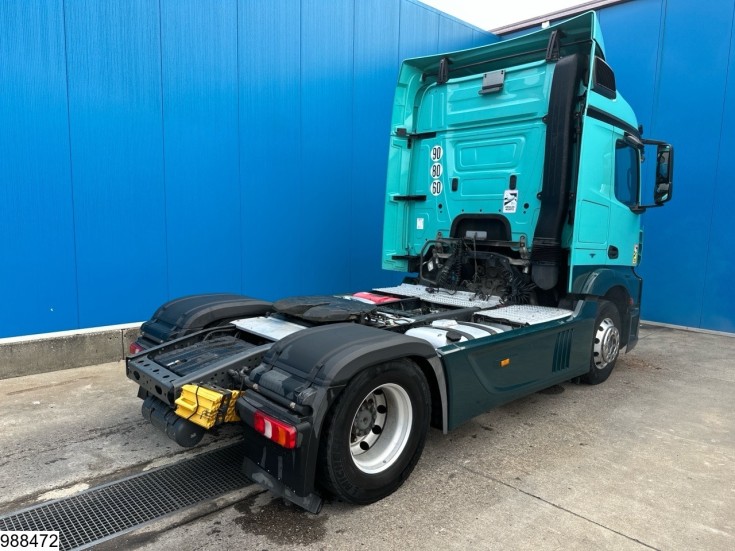 Mercedes Actros 1848