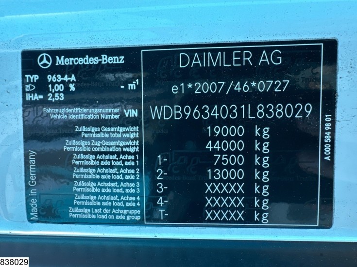 Mercedes Actros 1842
