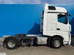 Mercedes Actros 1842