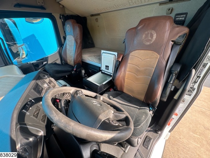 Mercedes Actros 1842