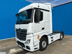 Mercedes Actros 1845