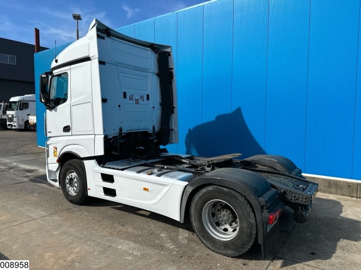Mercedes Actros 1845
