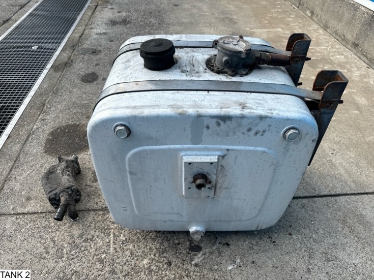 Universeel Pump and tank