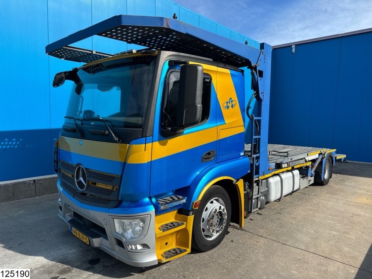 Mercedes Actros 2043