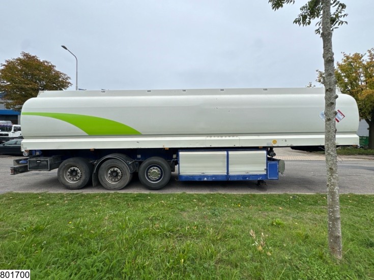 LAG tank