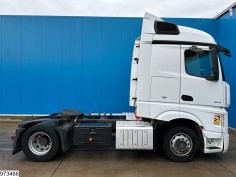 Mercedes Actros 1843