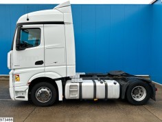 Mercedes Actros 1843