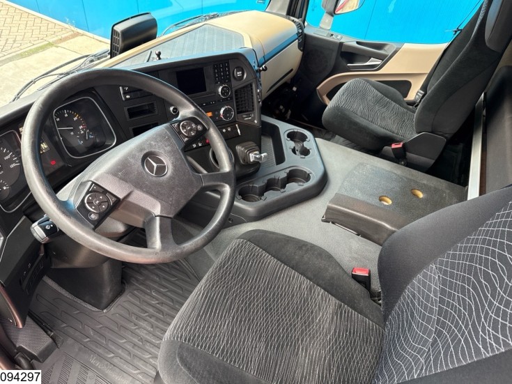 Mercedes Actros