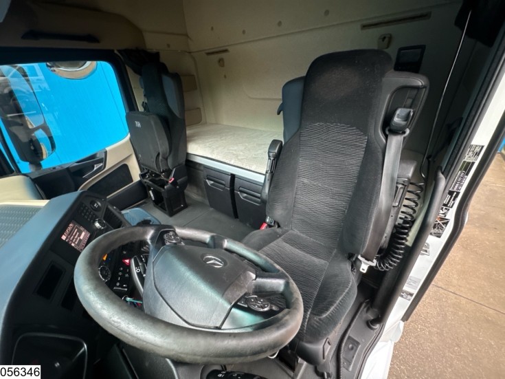 Mercedes Actros 1845