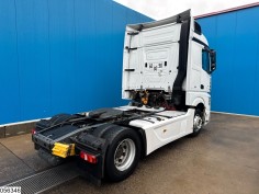 Mercedes Actros 1845