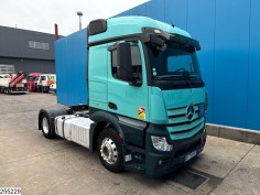 Mercedes Actros 1848