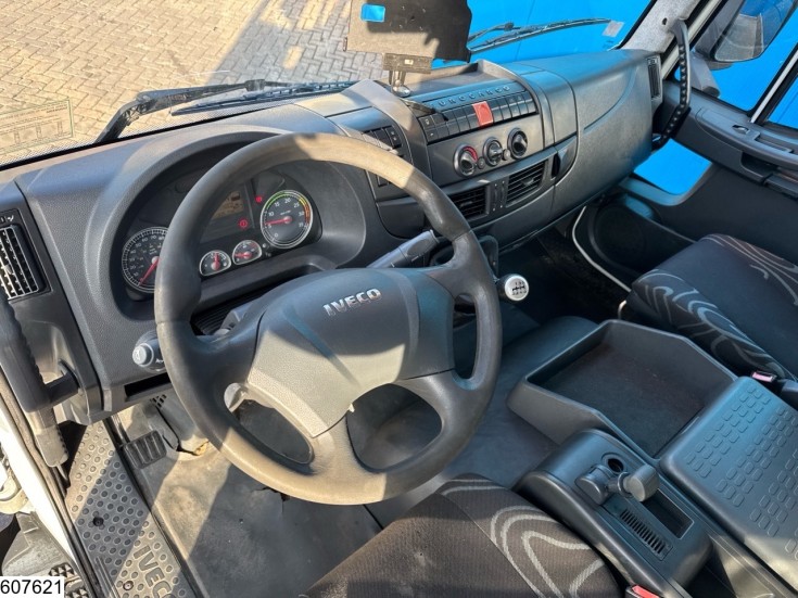 Iveco 180E28