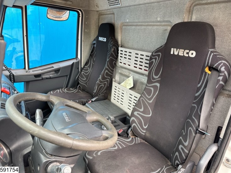 Iveco 180E28
