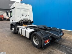Mercedes Actros 1843