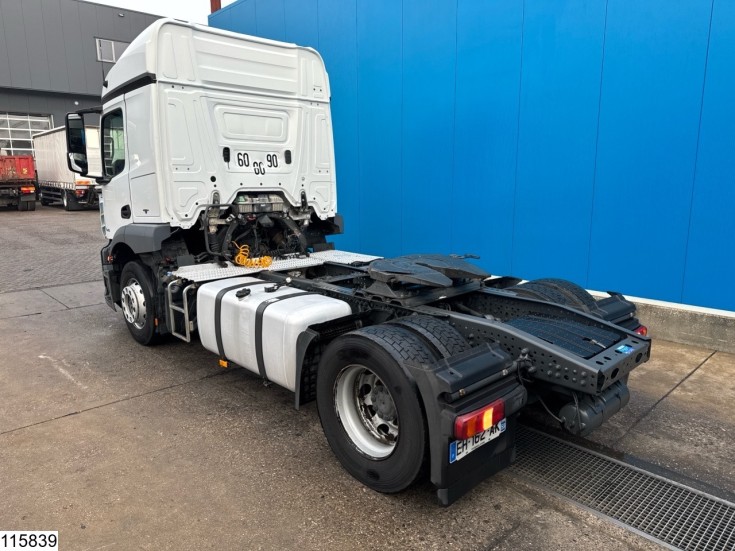 Mercedes Actros 1843