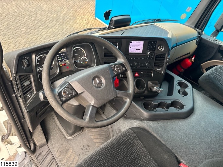 Mercedes Actros 1843