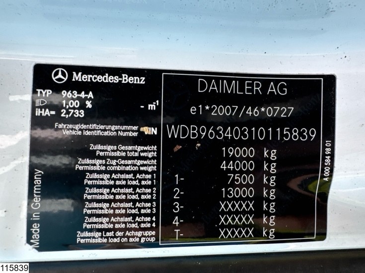Mercedes Actros 1843