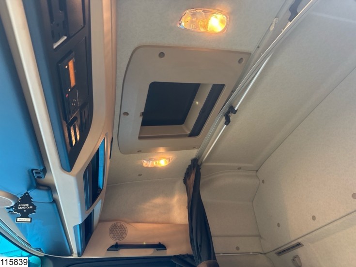 Mercedes Actros 1843
