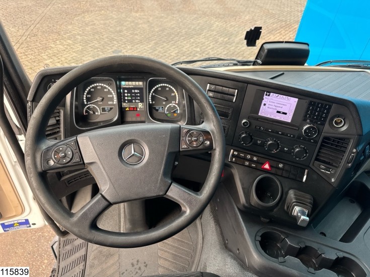Mercedes Actros 1843