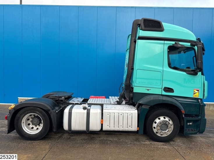 Mercedes Actros 1848