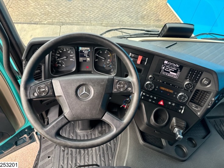 Mercedes Actros 1848