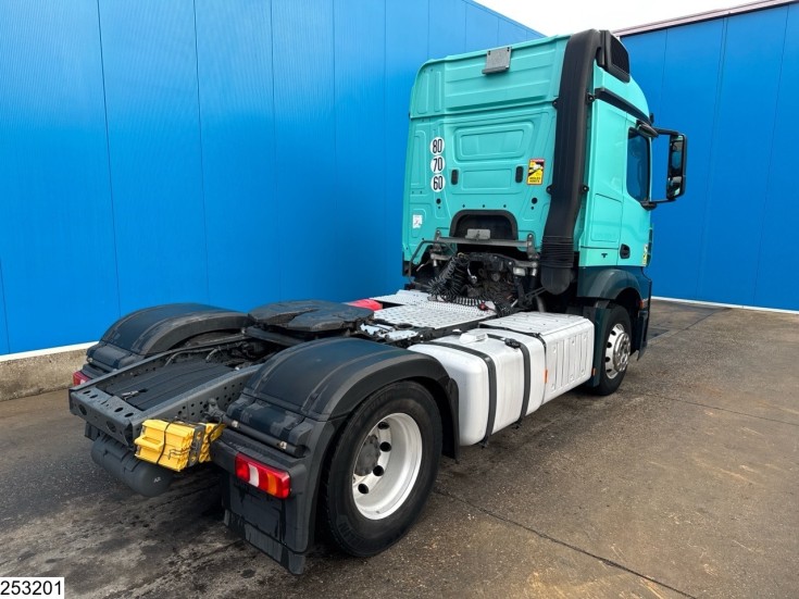 Mercedes Actros 1848