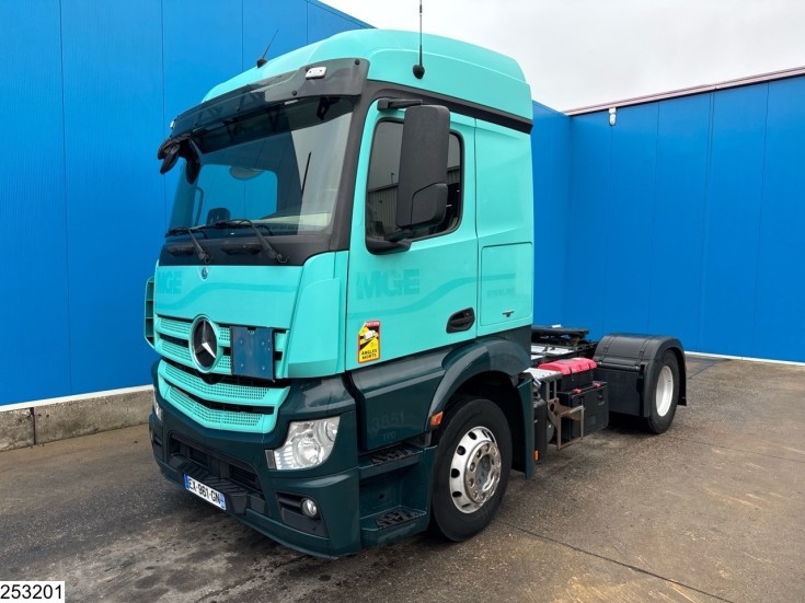 Mercedes Actros 1848