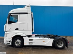 Mercedes Actros 1845