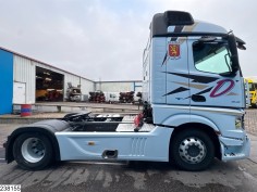 Mercedes Actros 1845