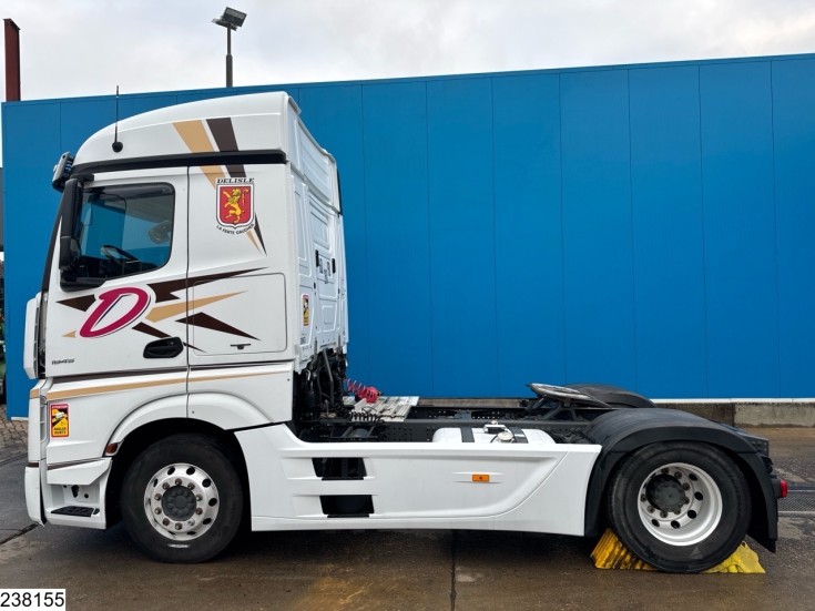 Mercedes Actros 1845