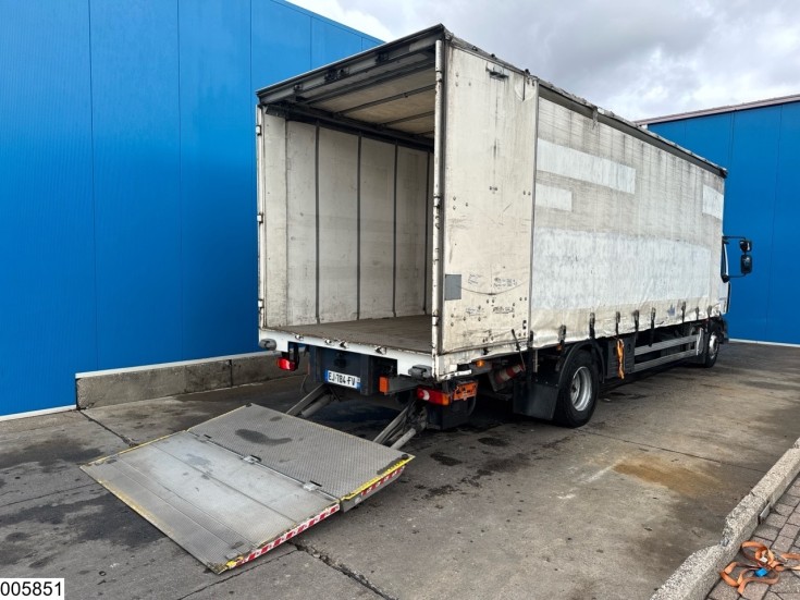 Renault D 16 210