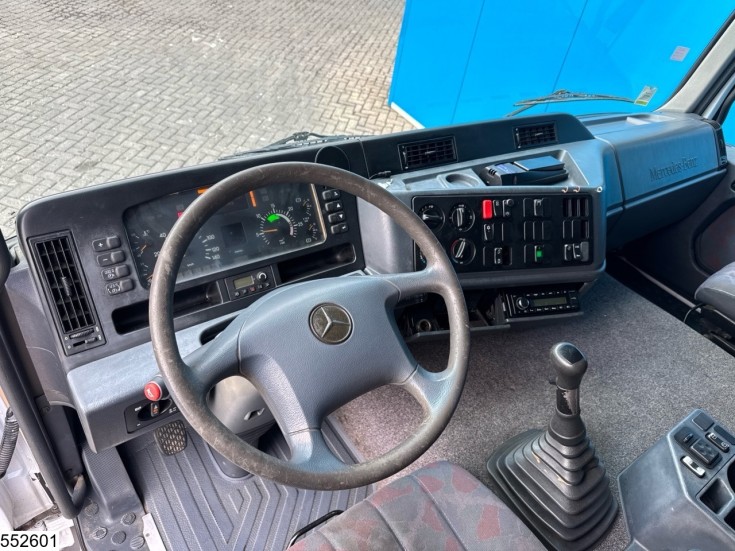 Mercedes Actros 1831