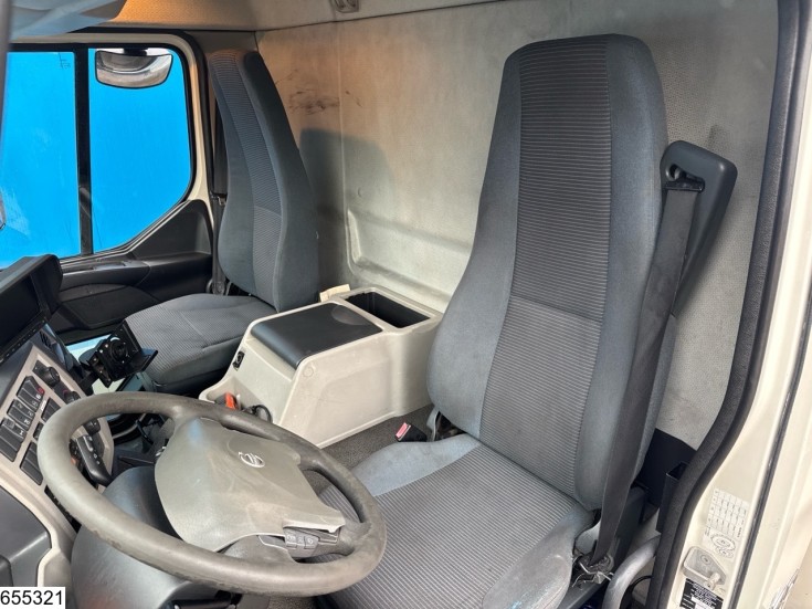 Volvo FL 240