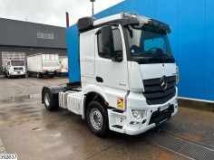 Mercedes Actros 1845